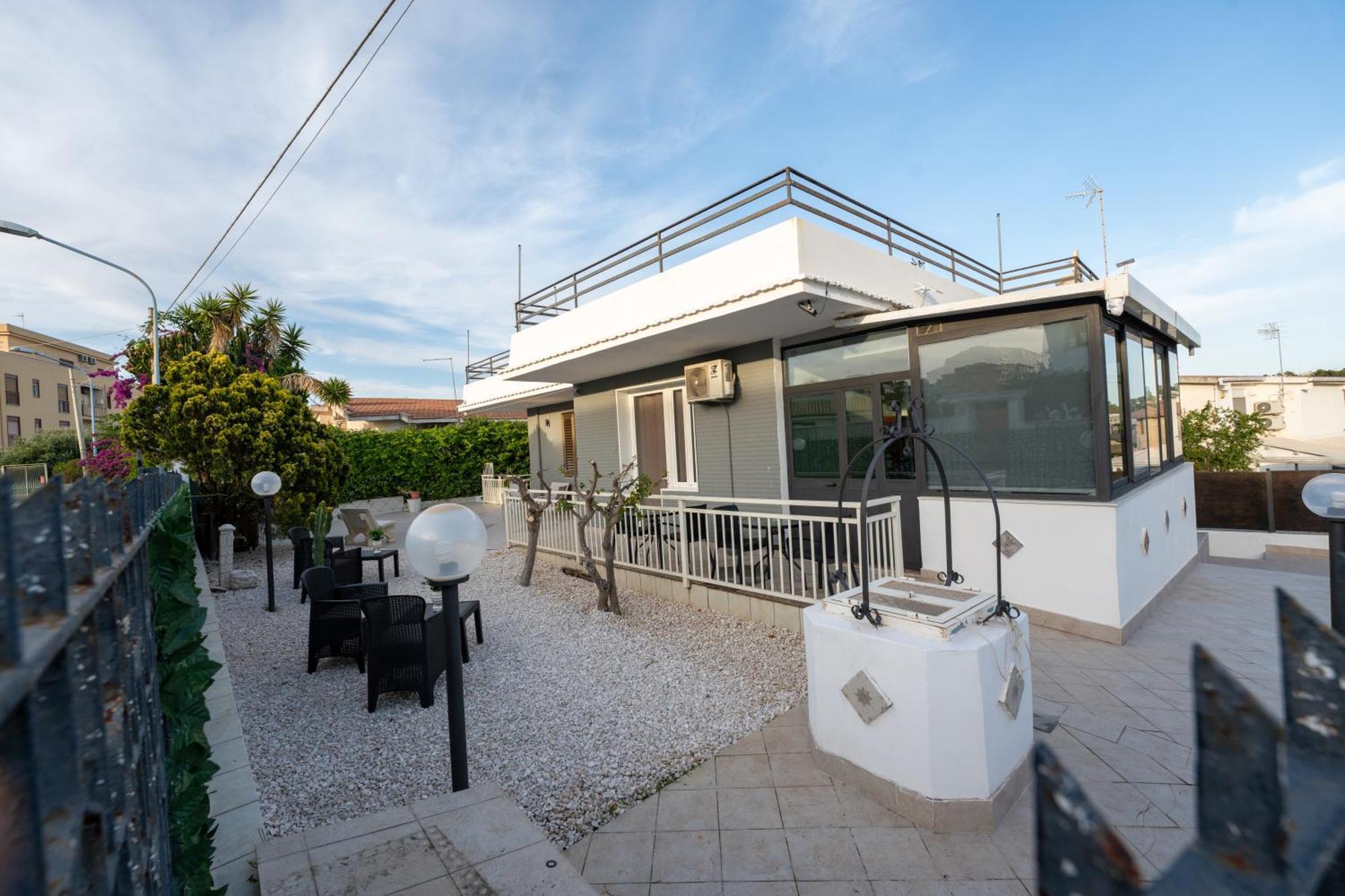 B&B Villa Achibea Agrigento Bagian luar foto